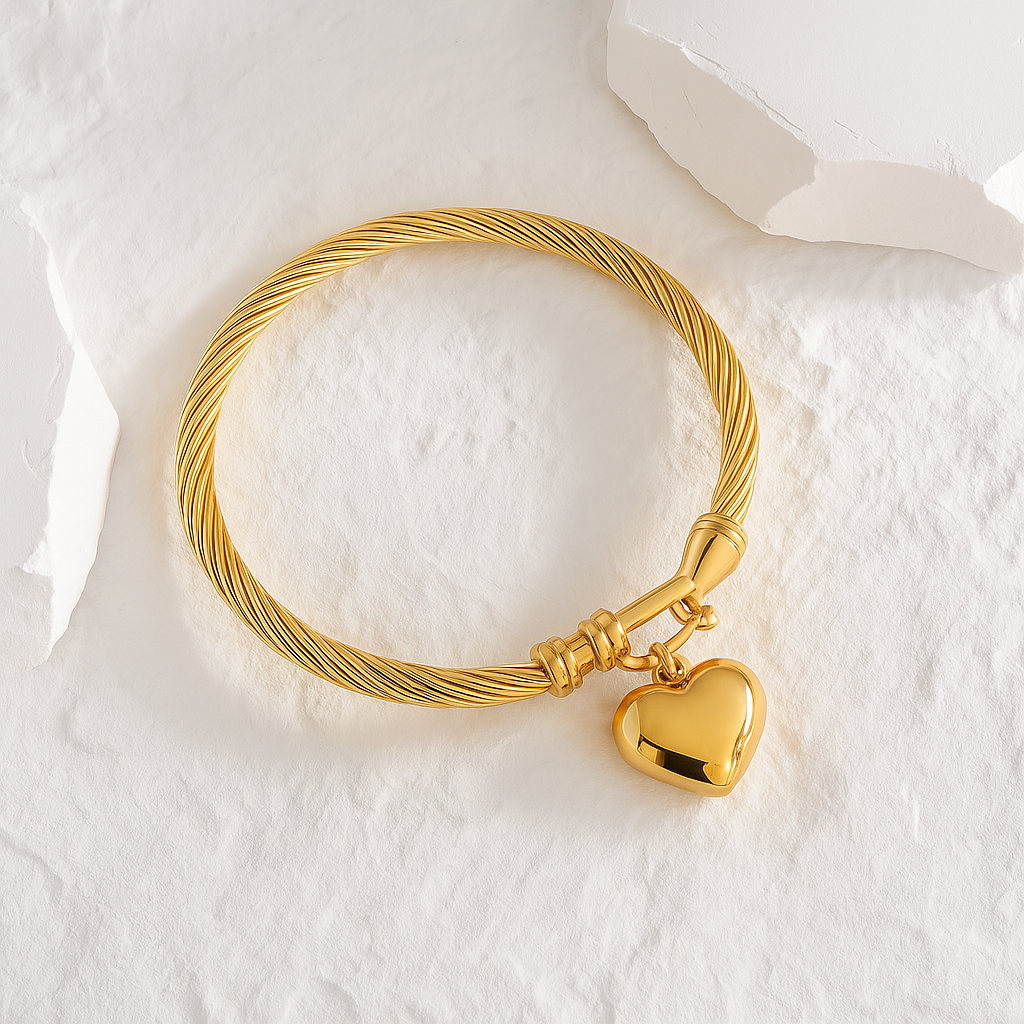 18K Gold Heart Pendant Charm Bangle